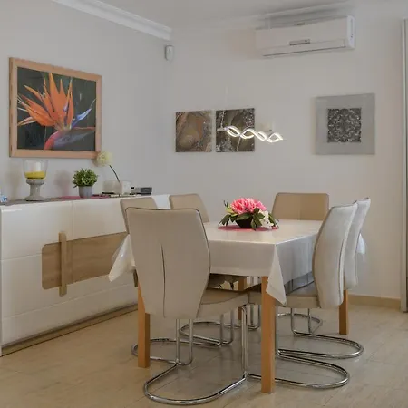 Villa Hermosa *