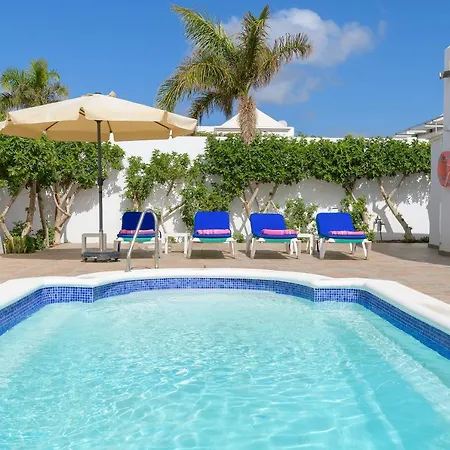 Hermosa Puerto del Carmen (Lanzarote)